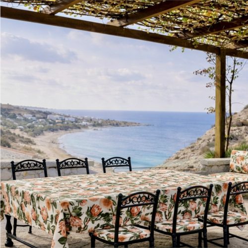Tablecloth Water Resistant Red Protea